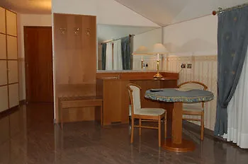 Enrica Hotel
