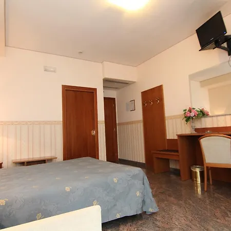Enrica Hotel