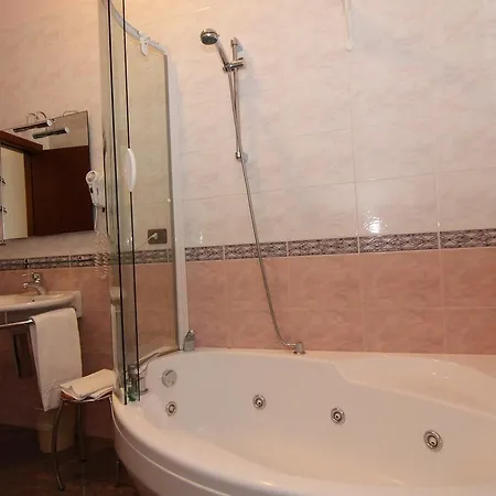 Hotel Enrica 4*