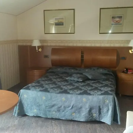 Enrica 4* Brecciarola